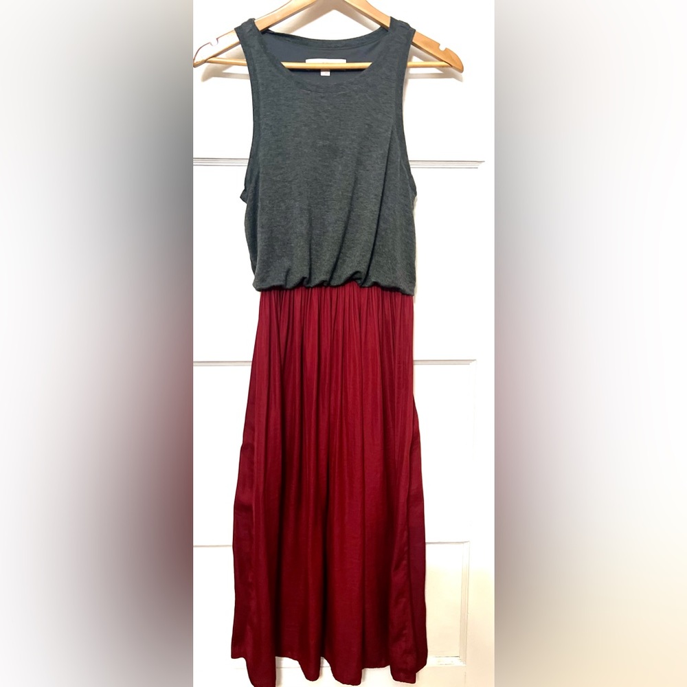 LOFT Sleeveless Two-Tone Midi Dress in Charcoal and Burgundy